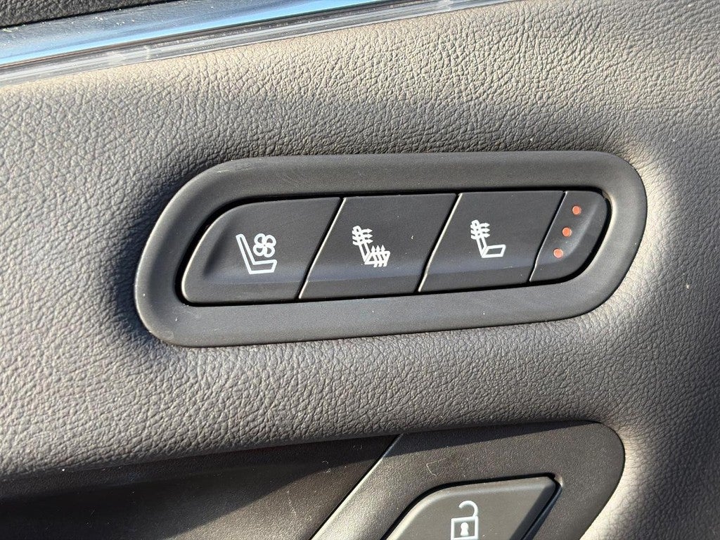 2023 Cadillac Escalade 4WD 4dr Premium Luxury