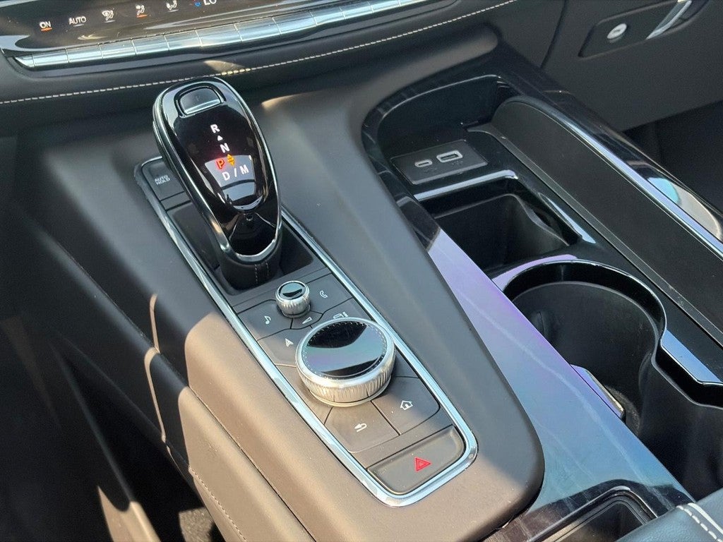 2024 Cadillac Escalade ESV AWD 4dr V-Series
