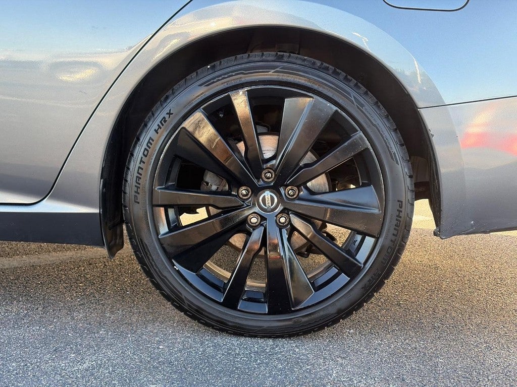 2021 Nissan Altima 2.5 SR Sedan