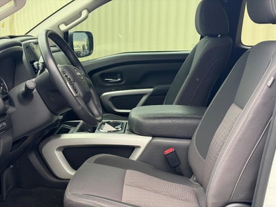 2024 Nissan Titan 4x4 King Cab SV