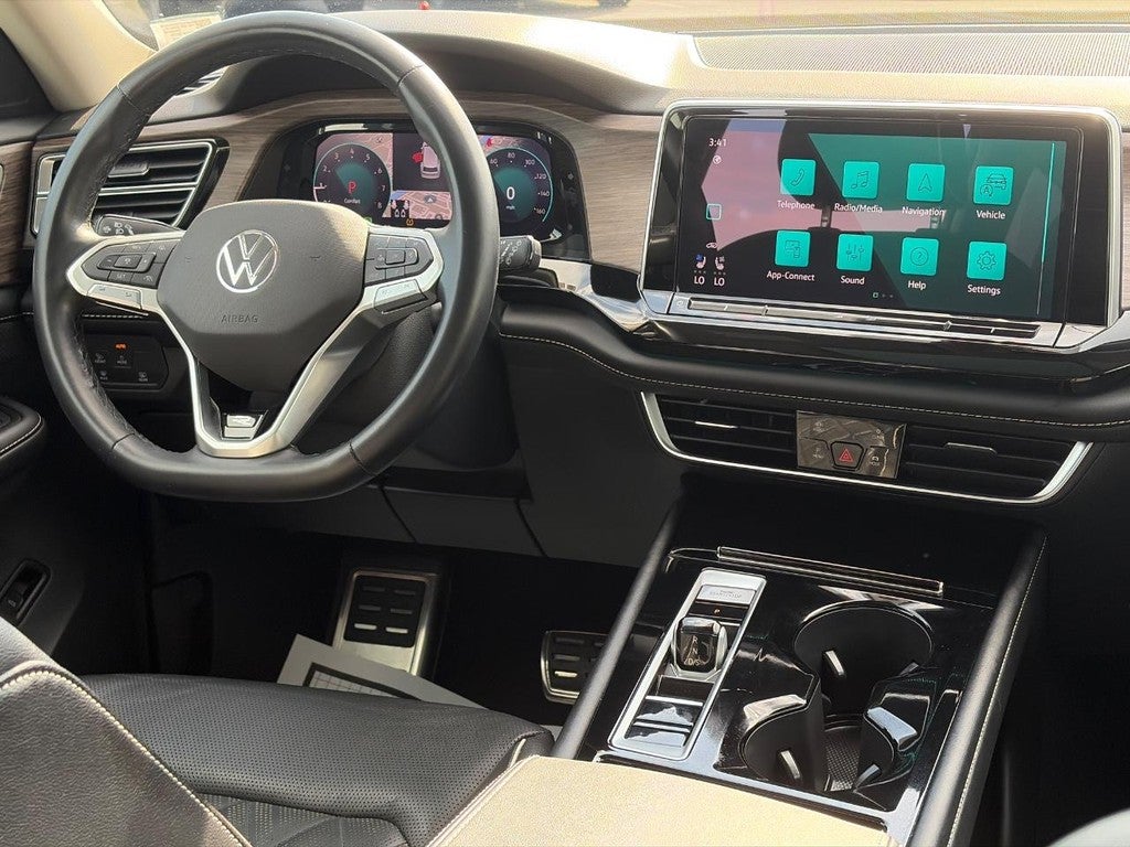 2024 Volkswagen Atlas 2.0T SEL Premium R-Line 4MOTION