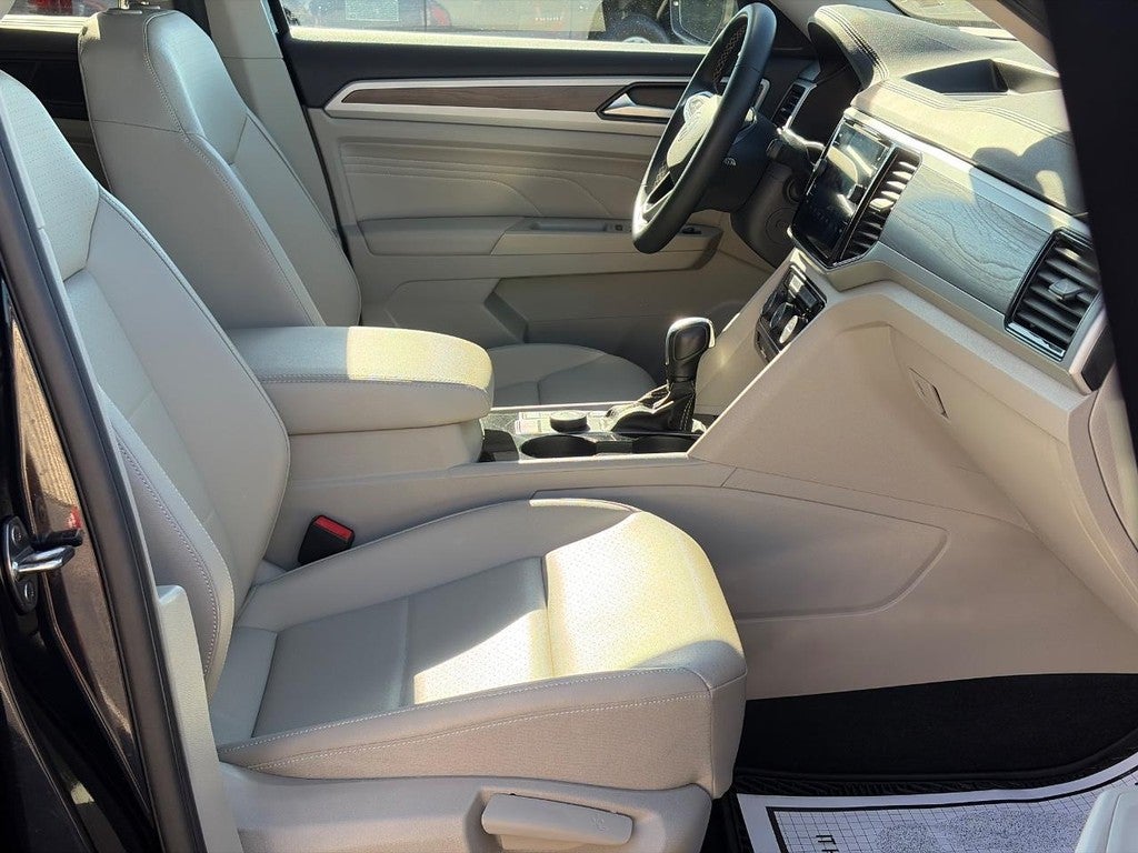 2023 Volkswagen Atlas 3.6L V6 SE w/Technology 4MOTION