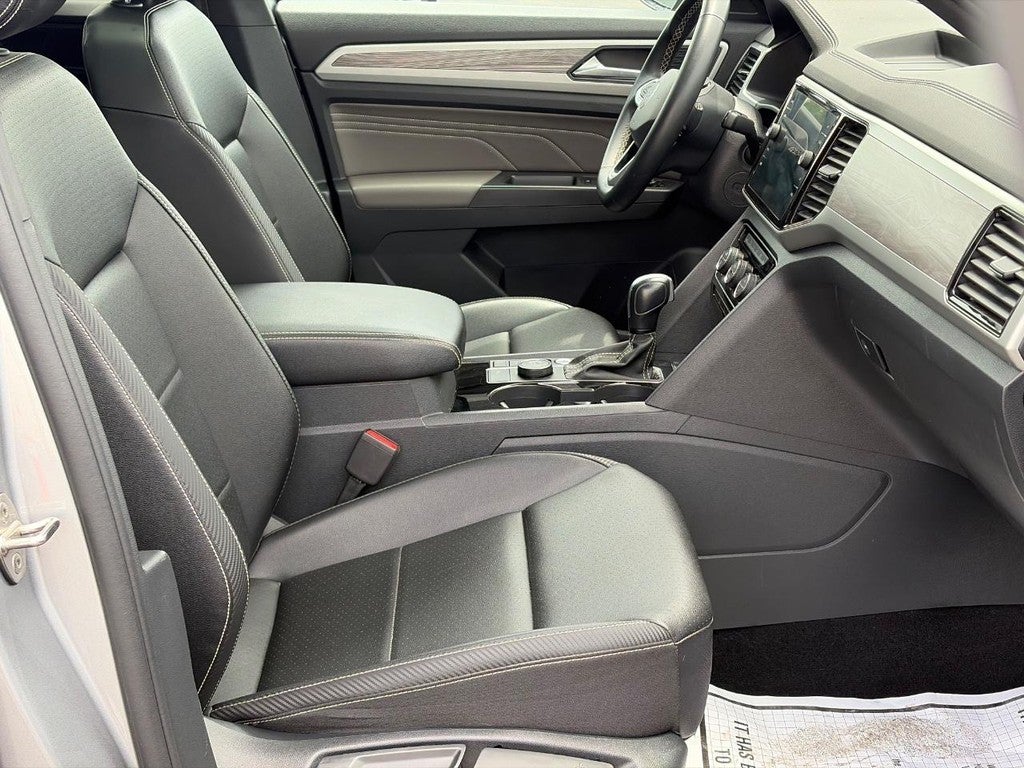 2022 Volkswagen Atlas Cross Sport 2.0T SE w/Technology 4MOTION