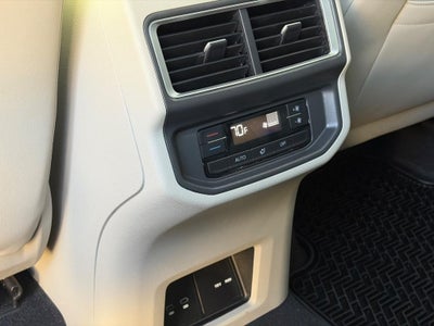 2024 Volkswagen Atlas 2.0T SE w/Technology 4MOTION