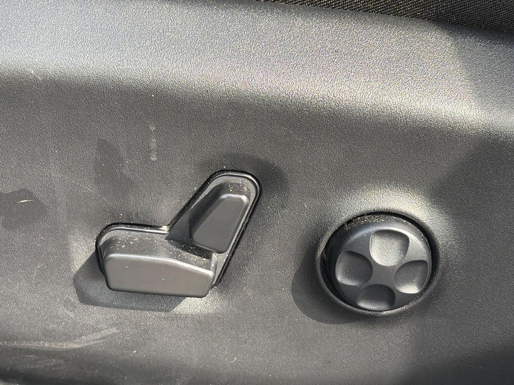 2025 Chrysler Pacifica Select FWD