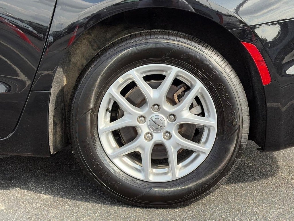 2025 Chrysler Pacifica Select FWD