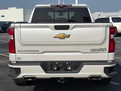 2022 Chevrolet Silverado 1500 LTD 4WD Crew Cab 147" High Country