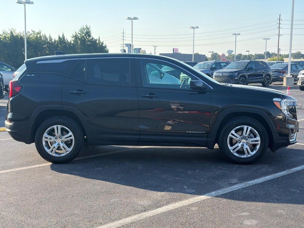 2024 GMC Terrain FWD 4dr SLE