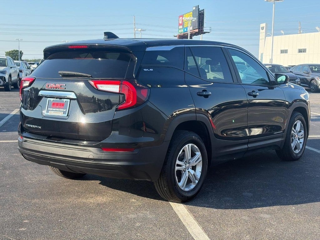 2024 GMC Terrain FWD 4dr SLE
