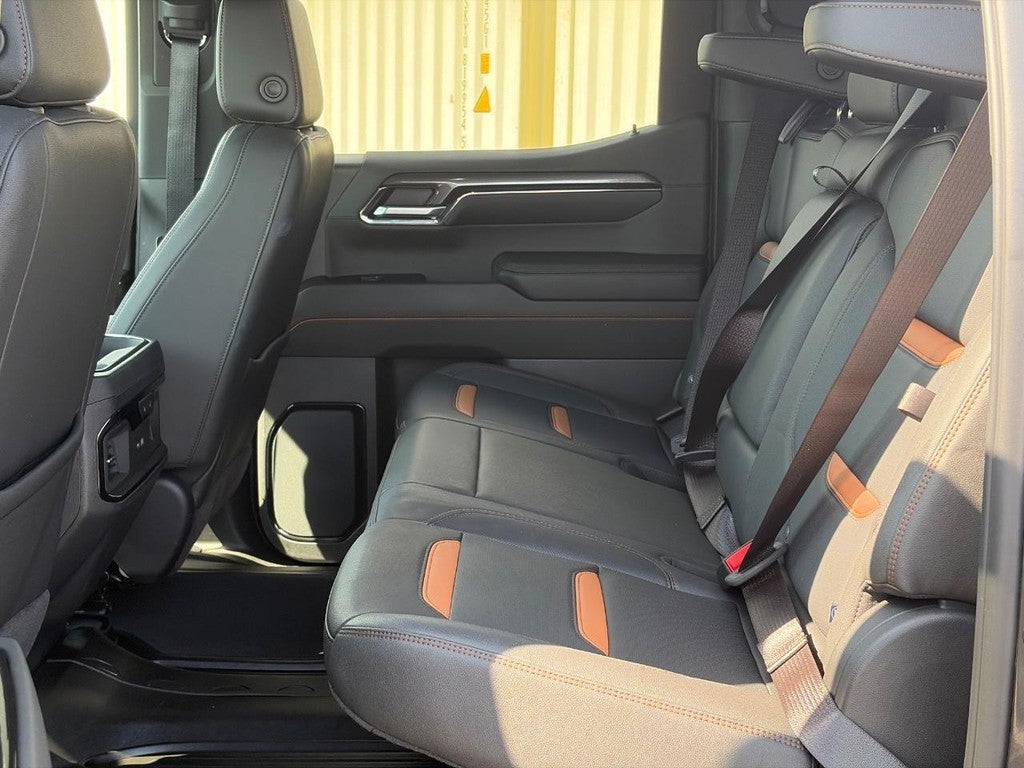 2024 GMC Sierra 1500 4WD Crew Cab 147" AT4