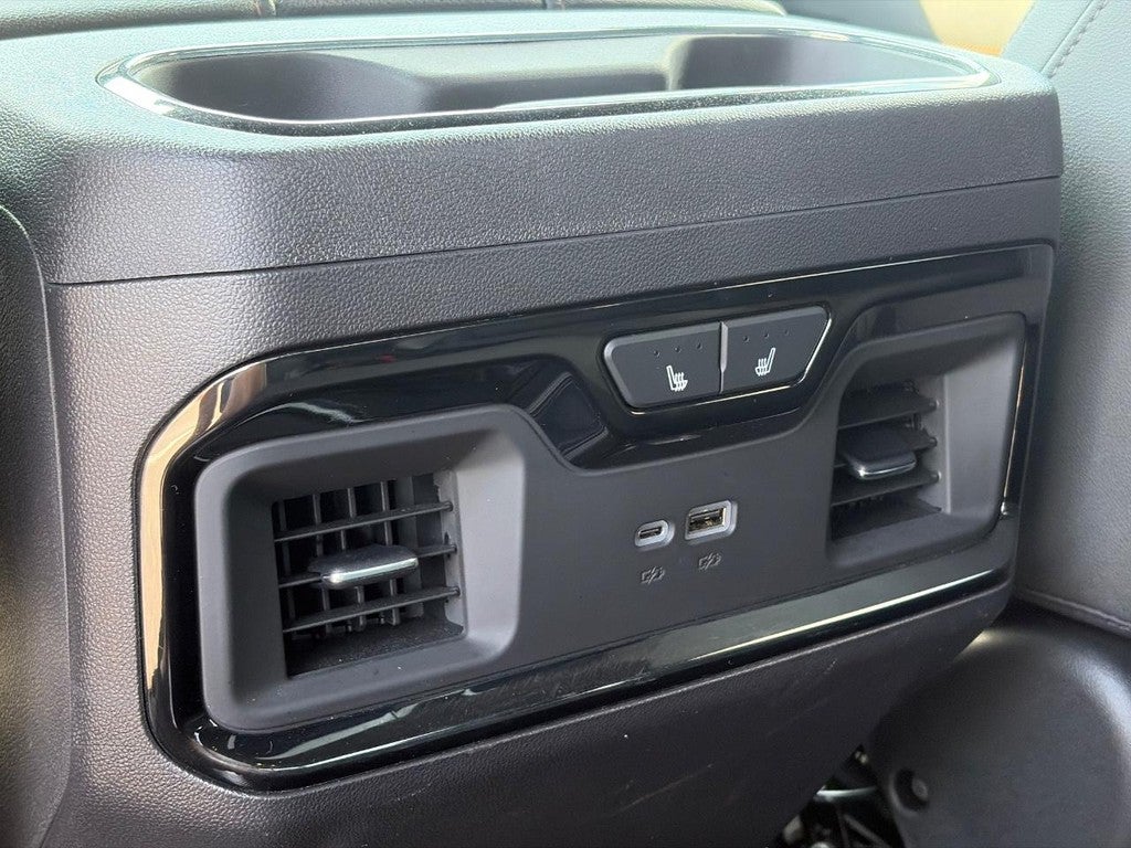 2024 GMC Sierra 1500 4WD Crew Cab 147" AT4