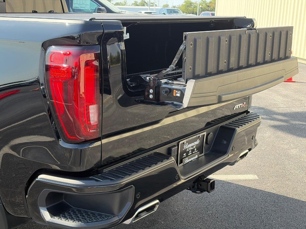 2024 GMC Sierra 1500 4WD Crew Cab 147" AT4