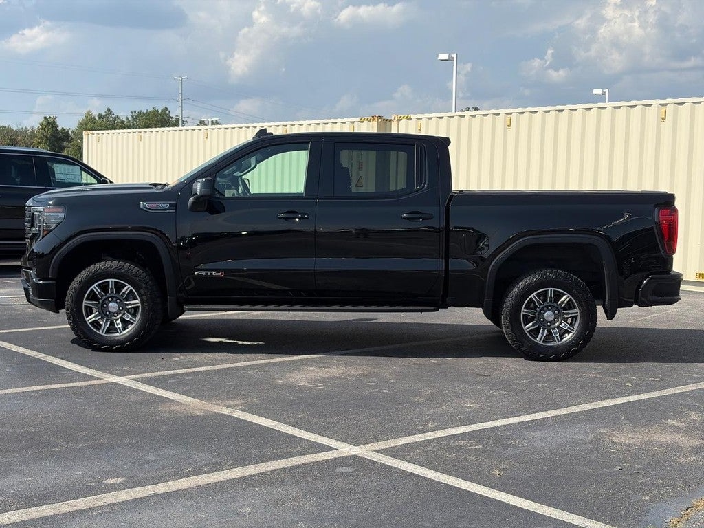 2024 GMC Sierra 1500 4WD Crew Cab 147" AT4