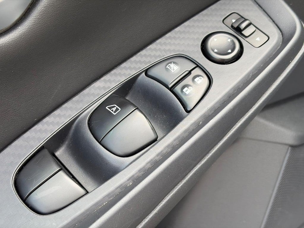 2022 Nissan Sentra SV CVT