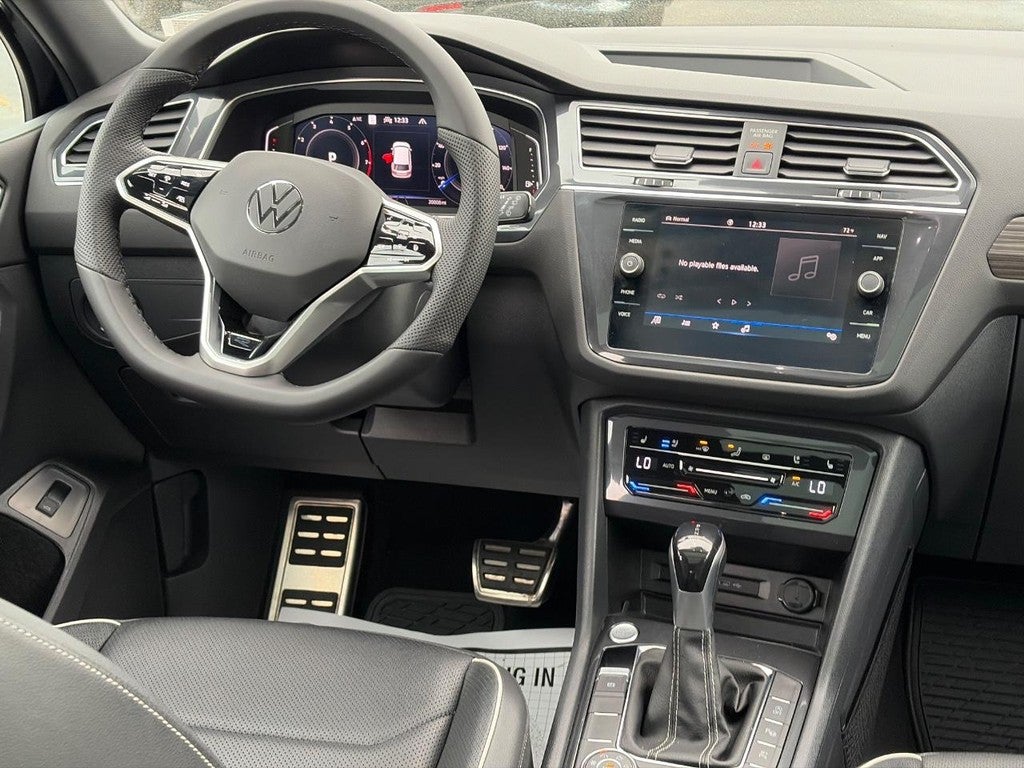 2022 Volkswagen Tiguan 2.0T SEL R-Line 4MOTION