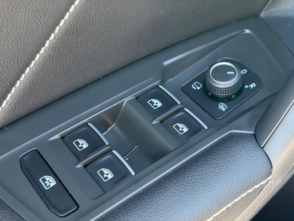 2024 Volkswagen Tiguan 2.0T SEL R-Line 4MOTION