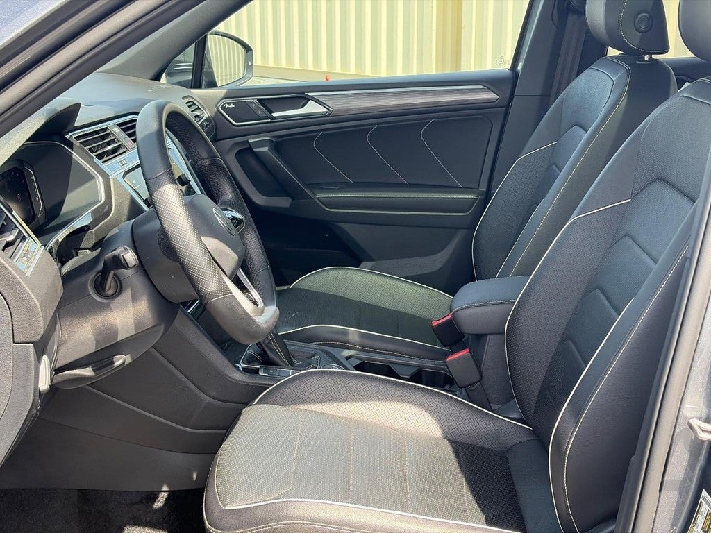 2024 Volkswagen Tiguan 2.0T SEL R-Line 4MOTION