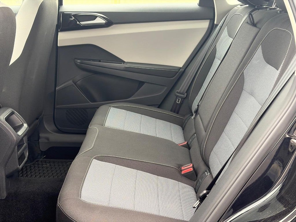 2025 Volkswagen Taos S FWD