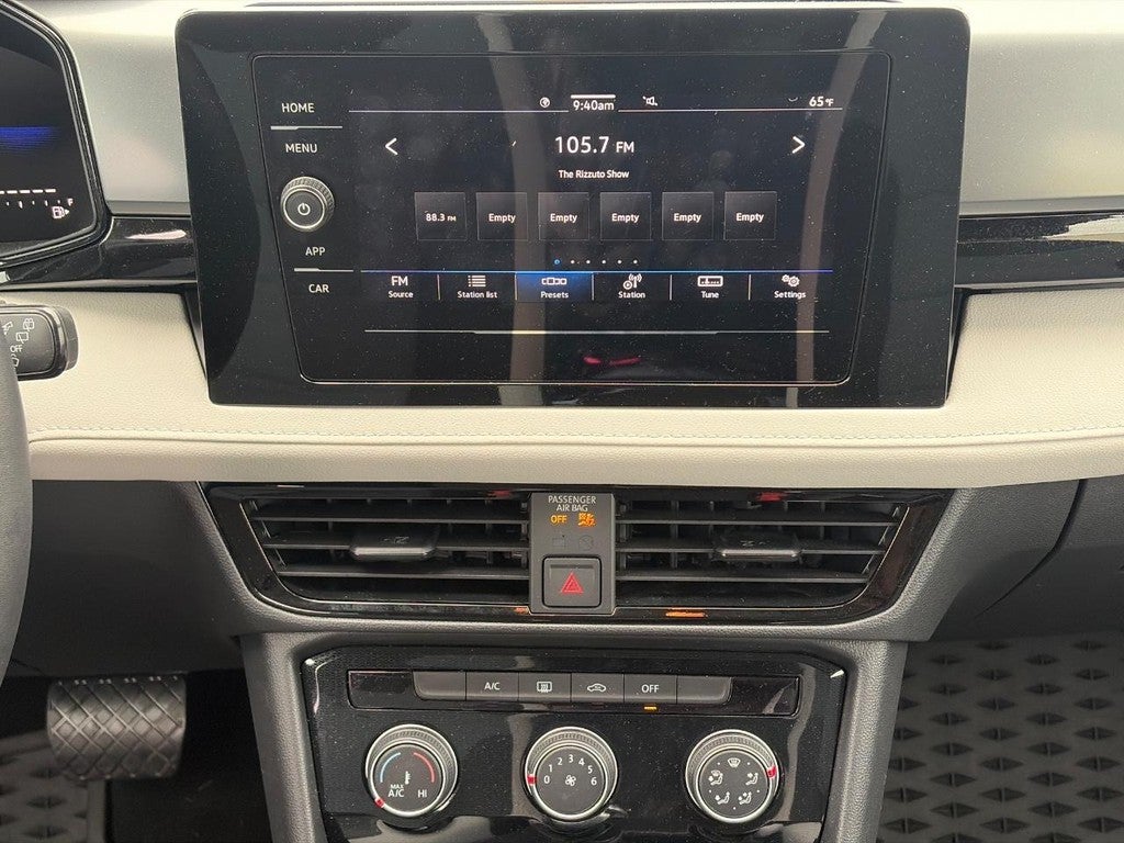 2025 Volkswagen Taos S FWD