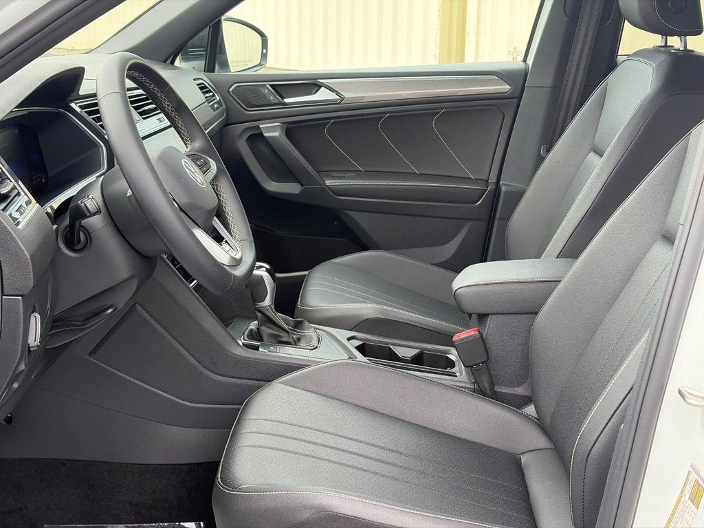2023 Volkswagen Tiguan 2.0T SE R-Line Black FWD