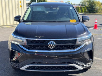 2024 Volkswagen Taos SE FWD