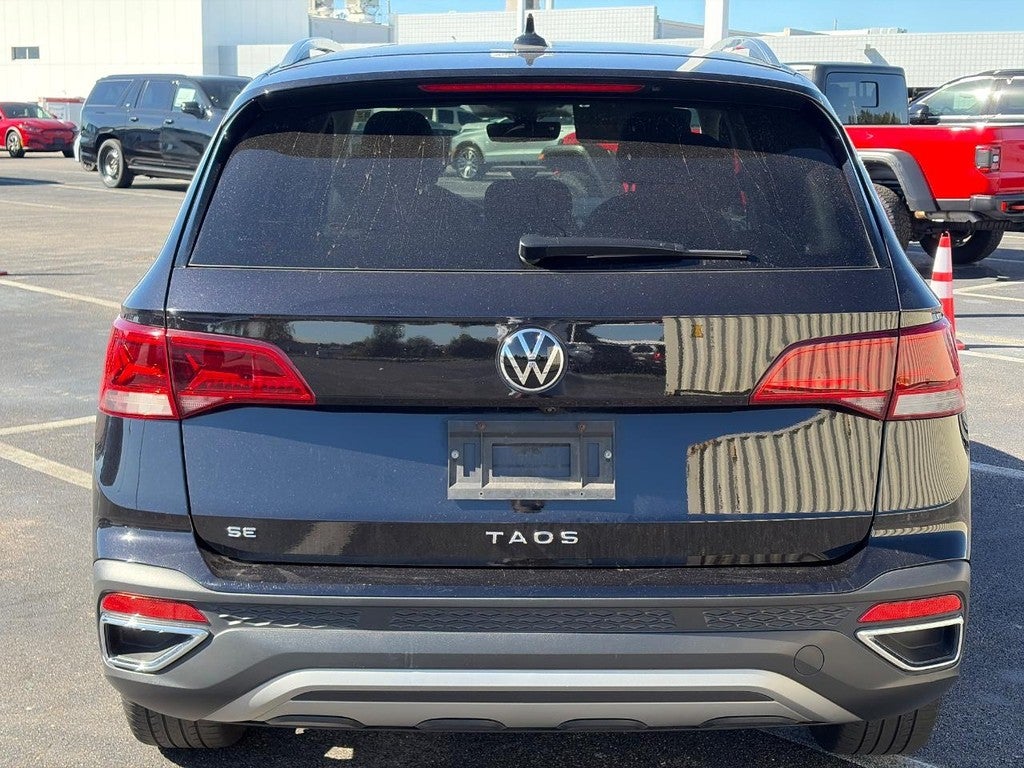 2024 Volkswagen Taos SE FWD