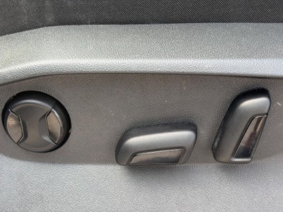 2023 Volkswagen Taos SE FWD