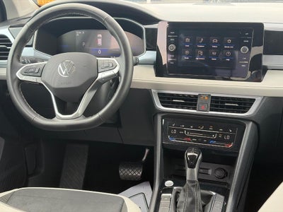 2025 Volkswagen Taos SE 4MOTION