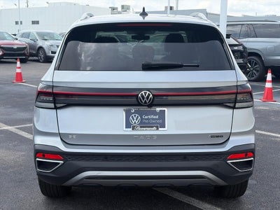 2025 Volkswagen Taos SE 4MOTION