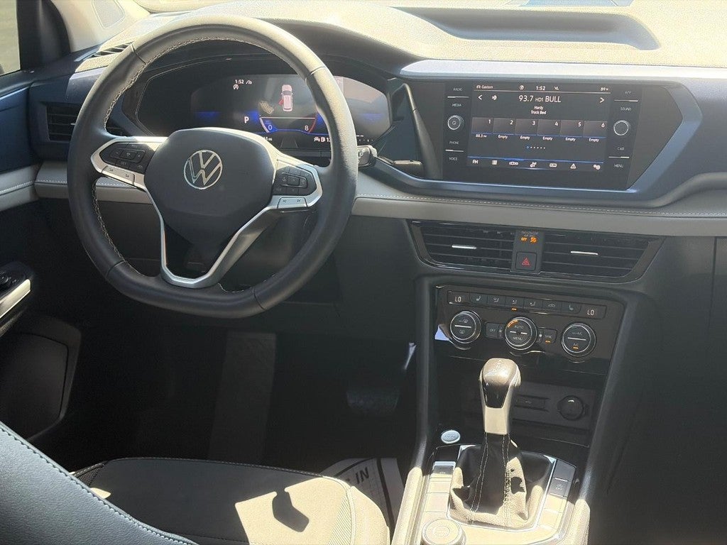2024 Volkswagen Taos SE 4MOTION