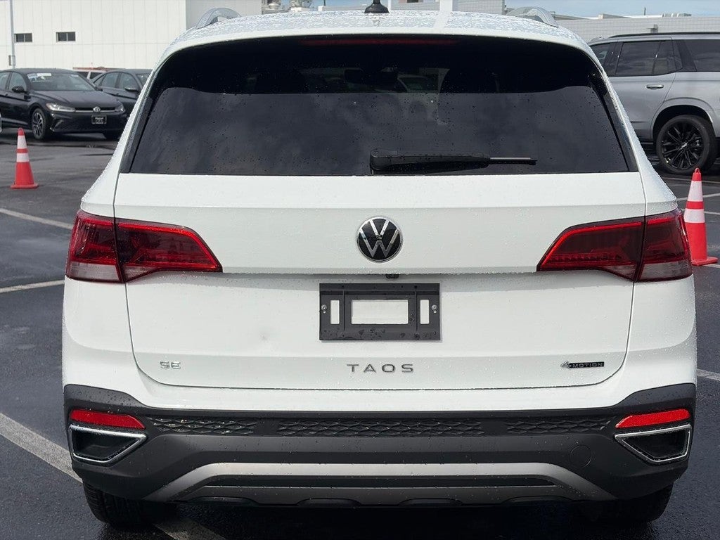2024 Volkswagen Taos SE 4MOTION