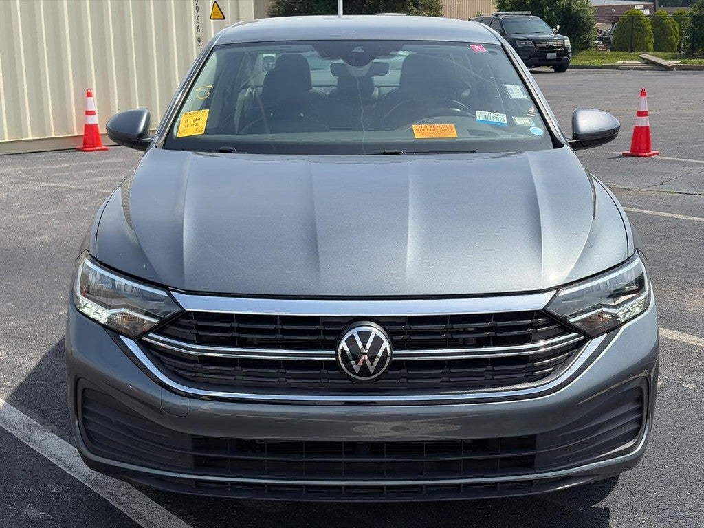 2024 Volkswagen Jetta SE Auto