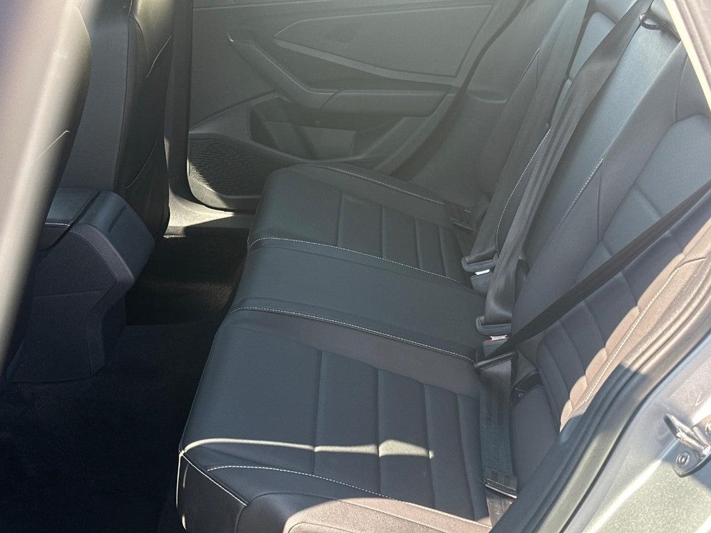 2024 Volkswagen Jetta SE Auto