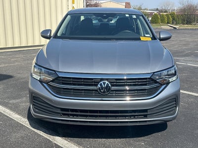 2024 Volkswagen Jetta SE Auto