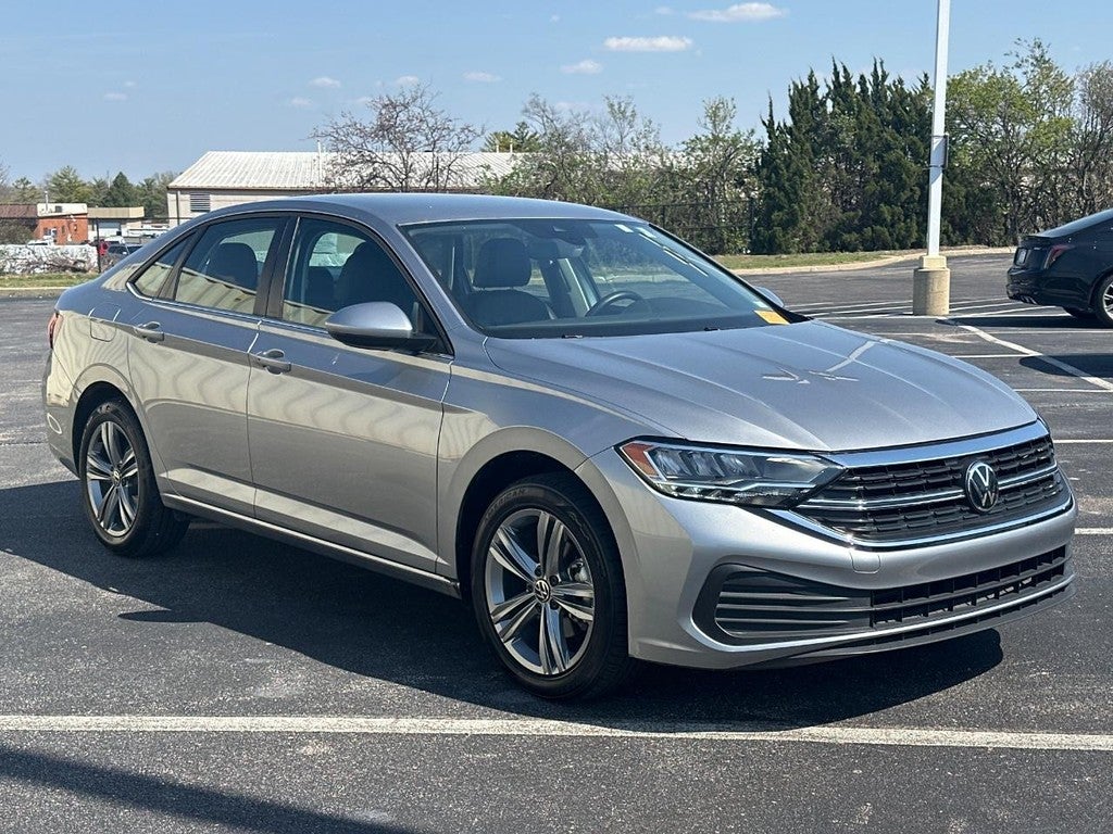 2024 Volkswagen Jetta SE Auto