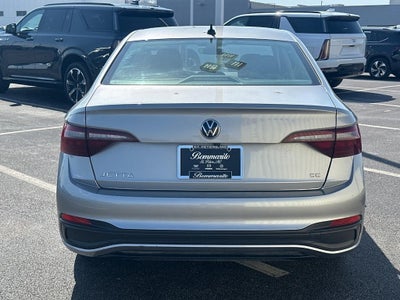 2024 Volkswagen Jetta SE Auto