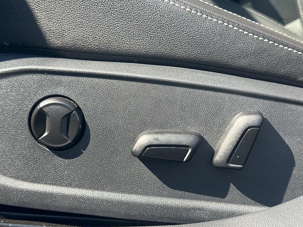 2024 Volkswagen Jetta SE Auto