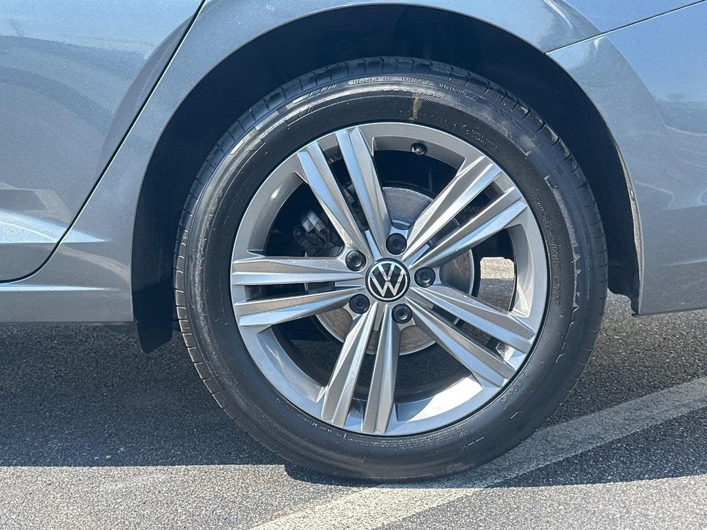 2024 Volkswagen Jetta SE Auto