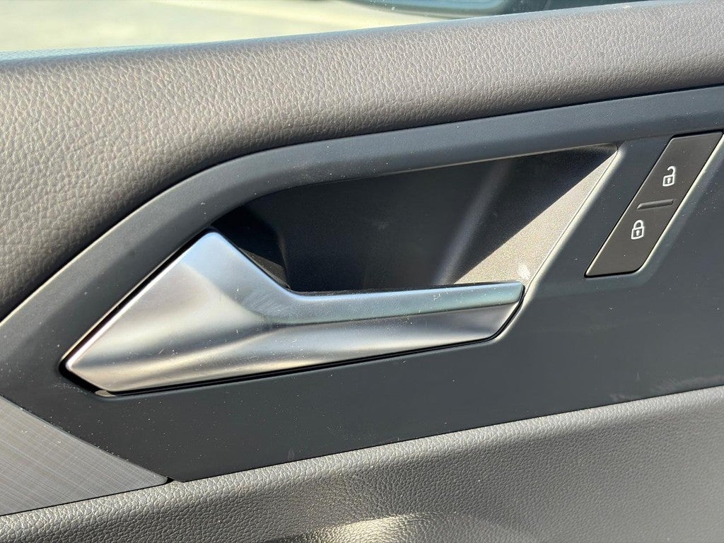 2024 Volkswagen Jetta SE Auto