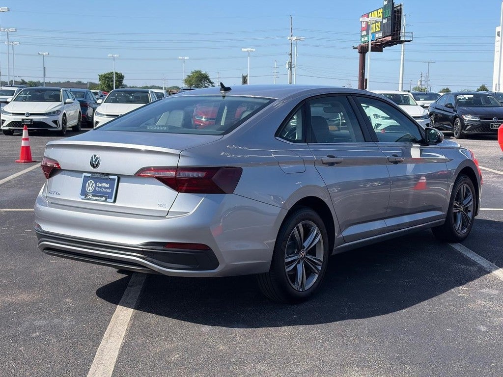 2024 Volkswagen Jetta SE Auto