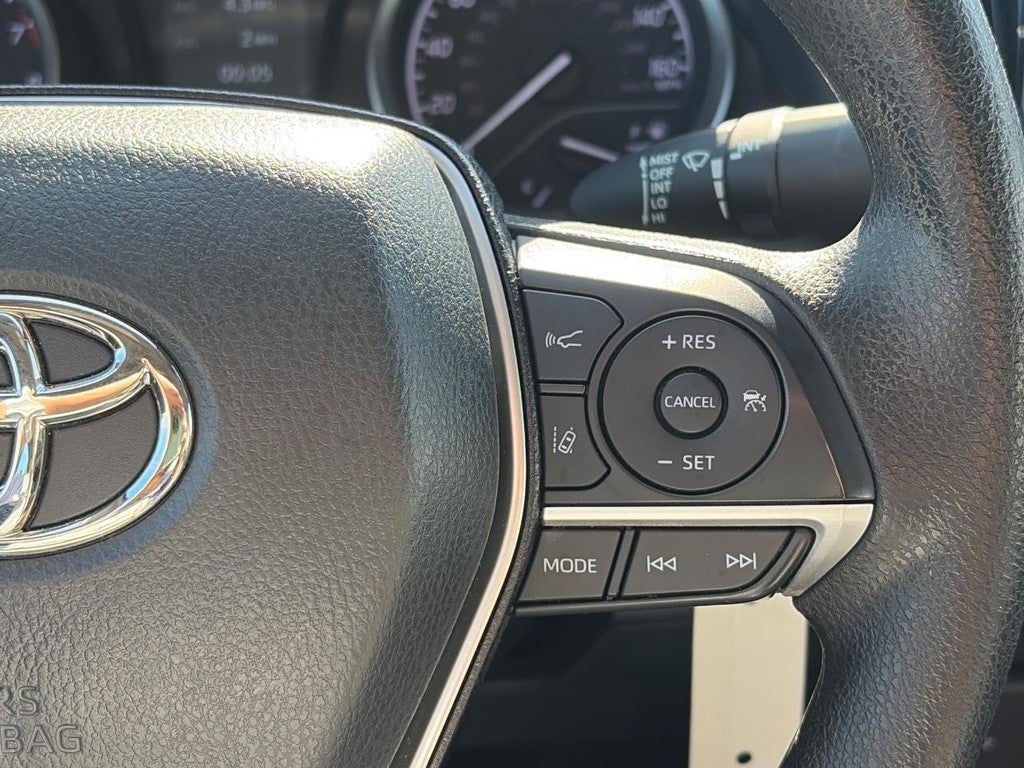 2023 Toyota Camry LE Auto (Natl)