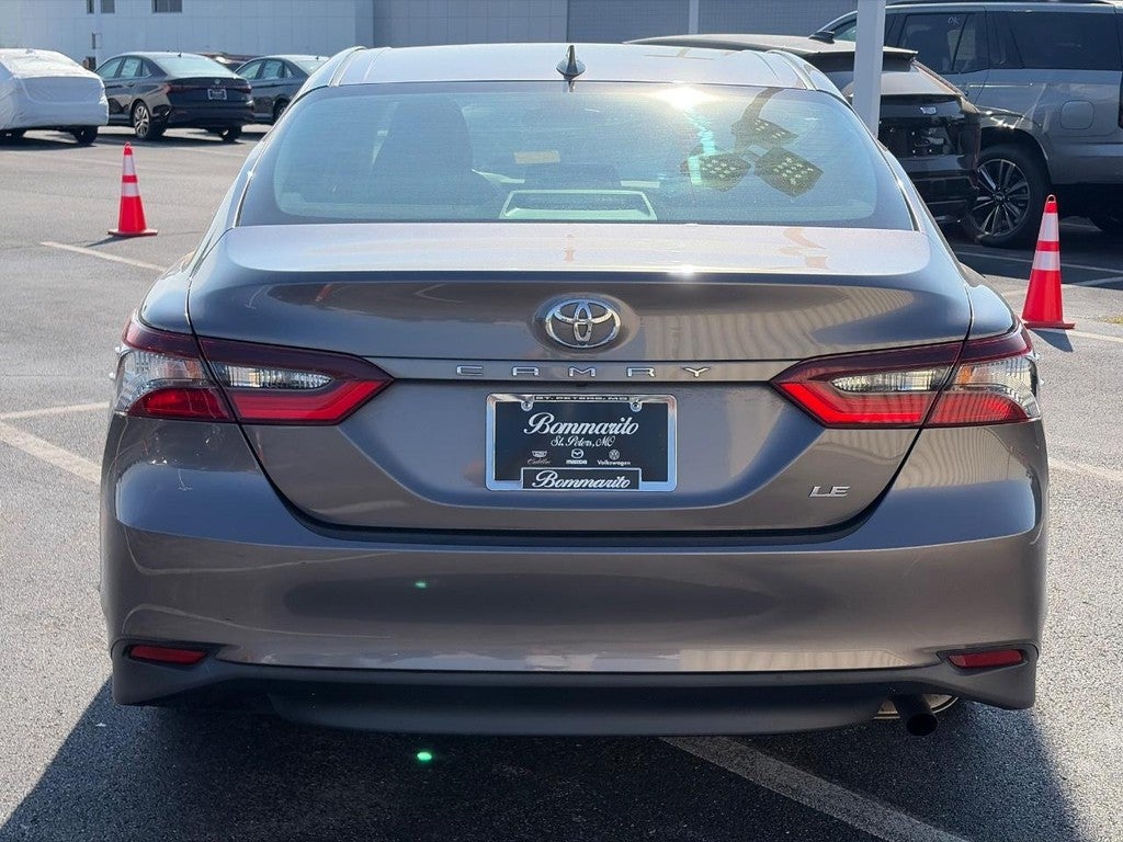 2023 Toyota Camry LE Auto (Natl)