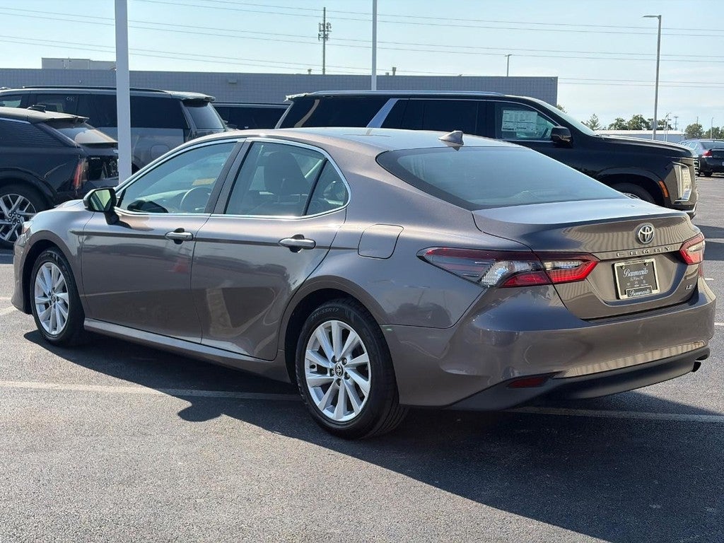 2023 Toyota Camry LE Auto (Natl)
