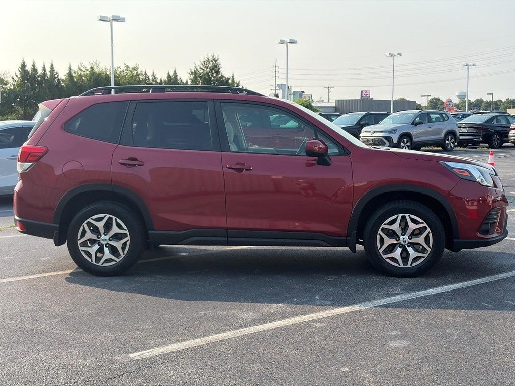 2023 Subaru Forester Premium CVT