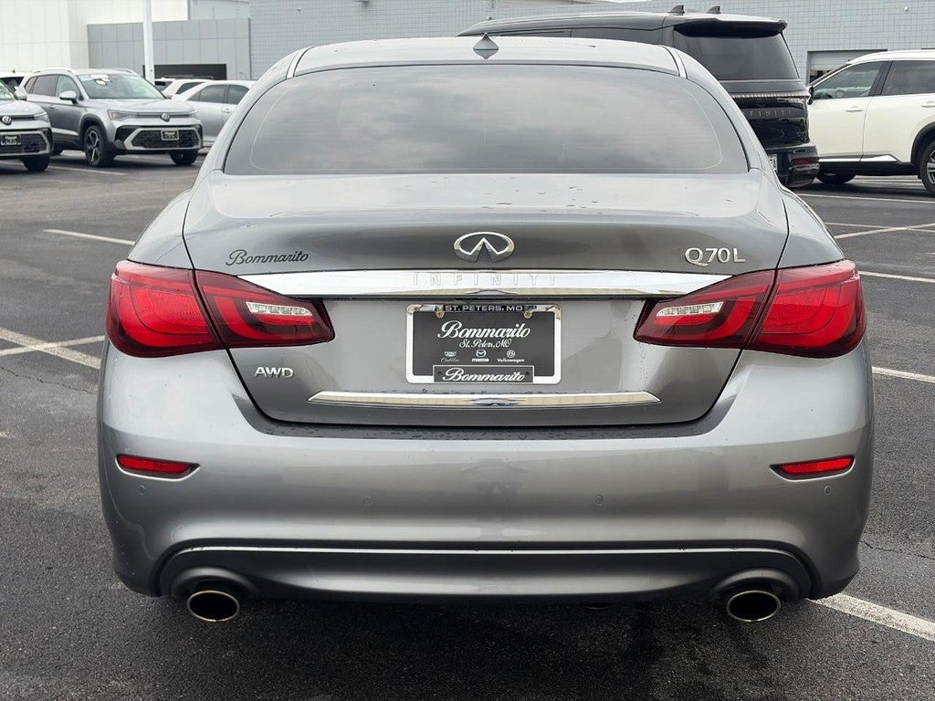 2017 INFINITI Q70L 3.7 AWD