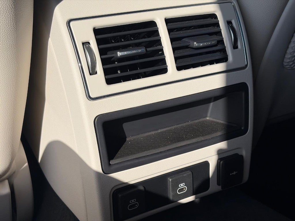 2024 Jaguar XF R-Dynamic SE Sedan AWD