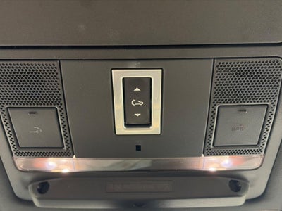 2022 Land Rover Defender 90 X-Dynamic S AWD