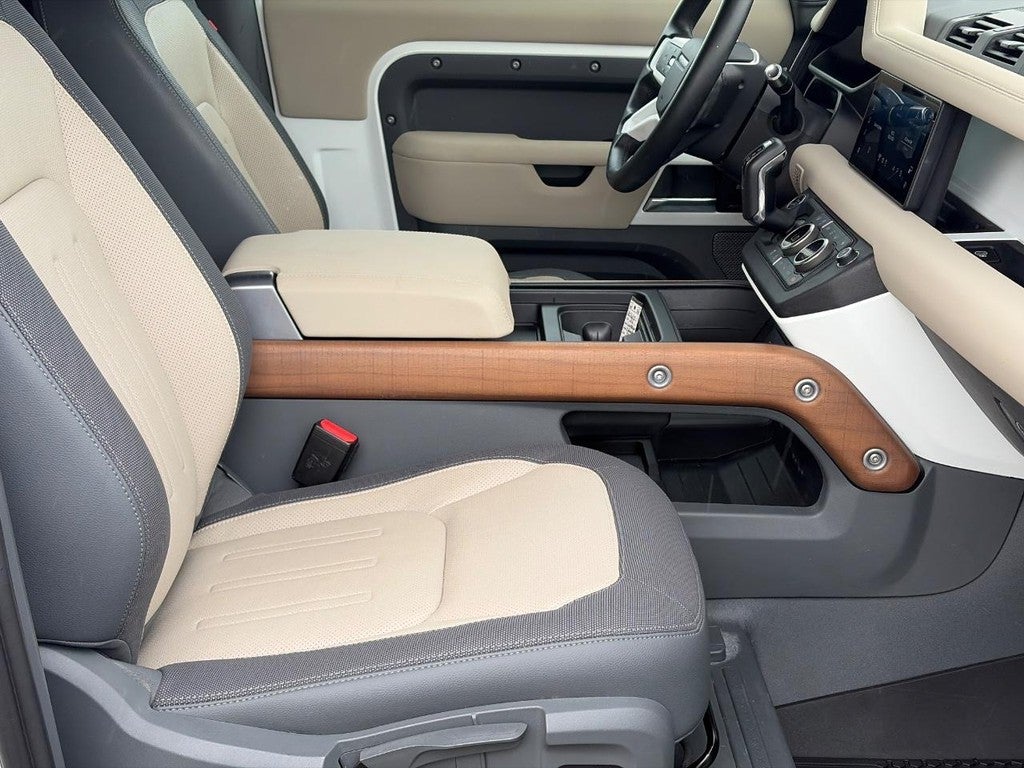 2022 Land Rover Defender 90 X-Dynamic S AWD