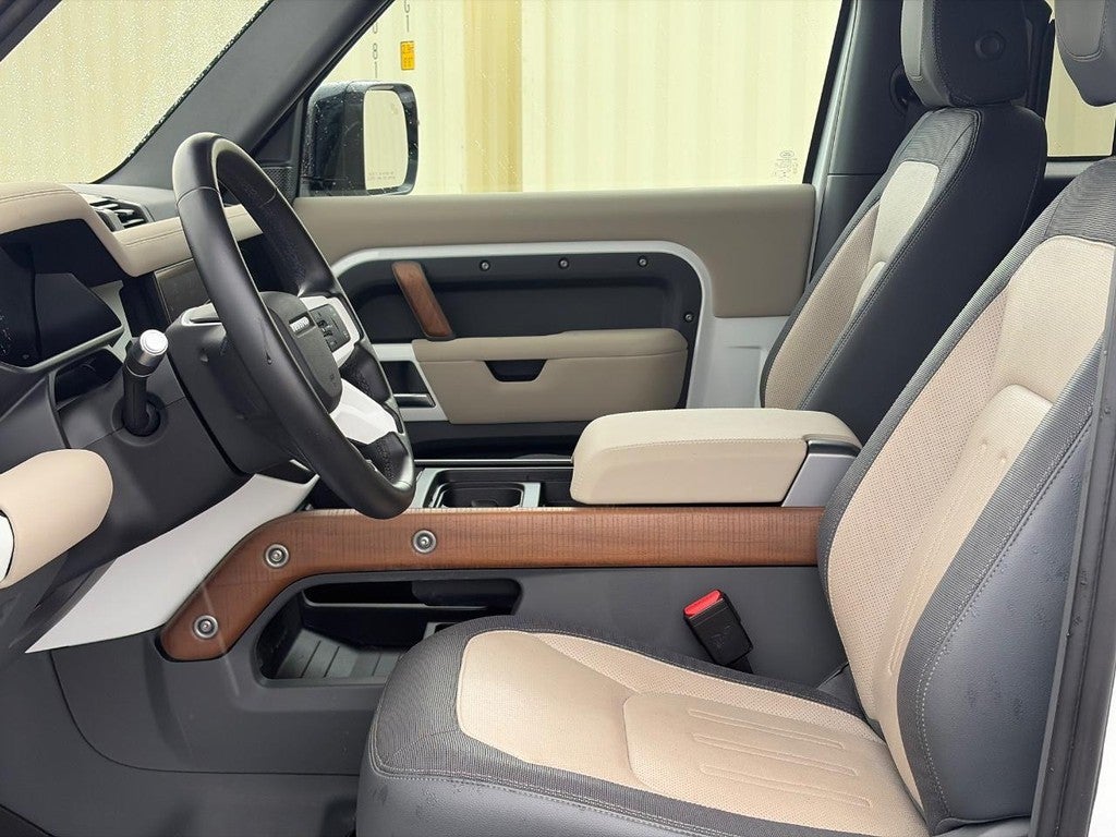 2022 Land Rover Defender 90 X-Dynamic S AWD