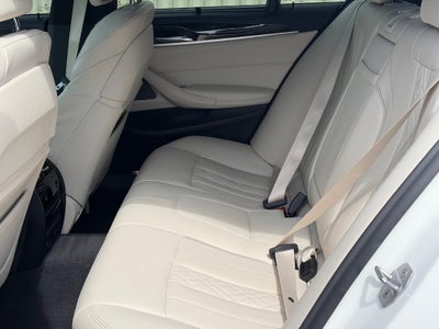 2021 BMW 5 Series M550i xDrive Sedan